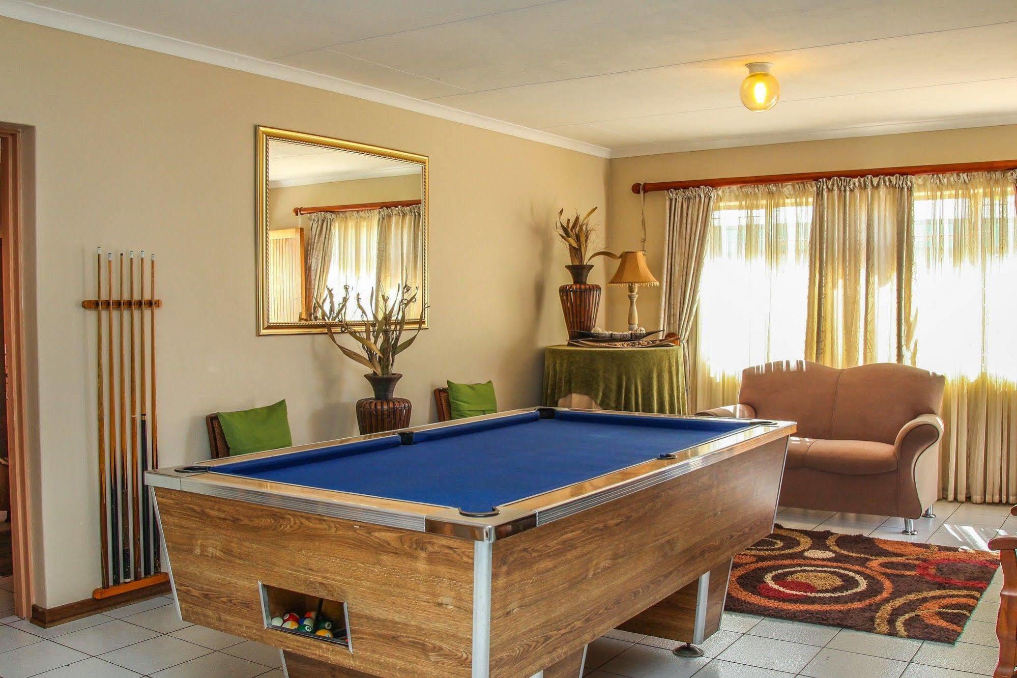 Aber Jetz Guesthouse Понгола Экстерьер фото
